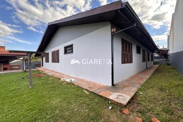 Casa &agrave; venda - 300m&sup2; - CENTRO