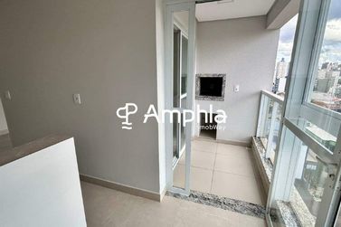 Apartamento &agrave; venda - 60m&sup2; - Centro