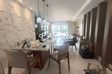 Apartamento &agrave; venda - 134m&sup2; - Centro
