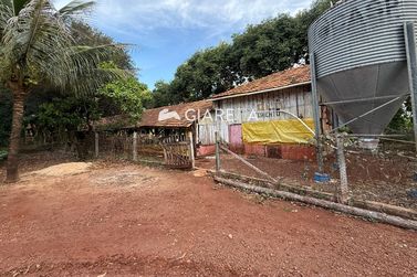Ch&aacute;cara &agrave; venda - 220m&sup2; - BOA VISTA