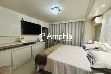 Casa &agrave; venda - 369m&sup2; - Centro