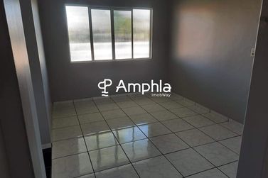 Casa &agrave; venda - 200m&sup2; - Centro