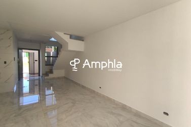 Sobrado &agrave; venda - 118m&sup2; - Centro