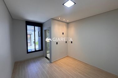 Casa &agrave; venda - 100m&sup2; - JARDIM PARIZOTTO