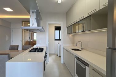 Apartamento &agrave; venda - 74m&sup2; - Centro