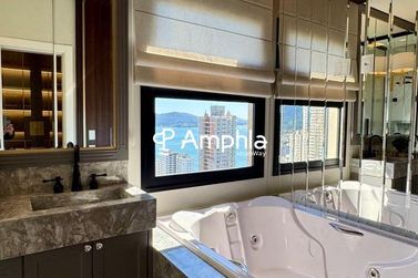 Apartamento &agrave; venda - 320m&sup2; - Centro