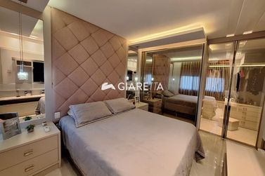 Apartamento &agrave; venda - 137m&sup2; - CENTRO