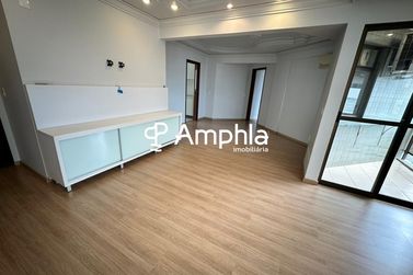 Apartamento &agrave; venda - 113m&sup2; - Centro