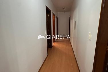 Casa &agrave; venda - 300m&sup2; - CENTRO