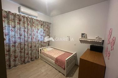 Ch&aacute;cara &agrave; venda - 160m&sup2; - ZONA RURAL