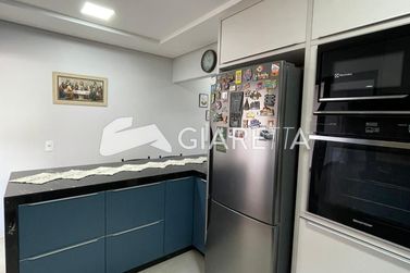 Sobrado &agrave; venda - 132m&sup2; - JARDIM PANCERA