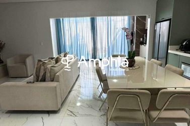 Sobrado &agrave; venda - 167m&sup2; - Recanto Tropical