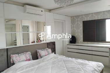 Apartamento &agrave; venda - 270m&sup2; - Centro