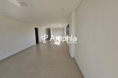 Apartamento &agrave; venda - 130m&sup2; - Centro