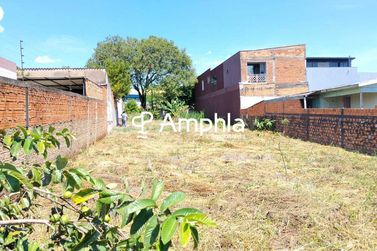 Terreno &agrave; venda - 640m&sup2; - Santa Cruz