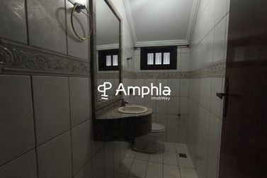Sobrado &agrave; venda - 317m&sup2; - Recanto Tropical