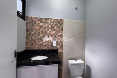 Sobrado &agrave; venda - 130m&sup2; - JARDIM PANCERA