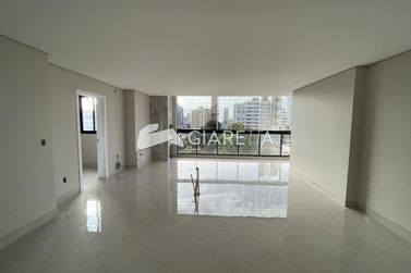Apartamento &agrave; venda - 108m&sup2; - CENTRO