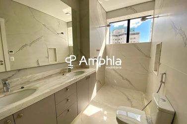 Apartamento &agrave; venda - 204m&sup2; - Centro