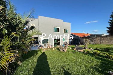 Sobrado &agrave; venda - 159m&sup2; - Regi&atilde;o do Lago