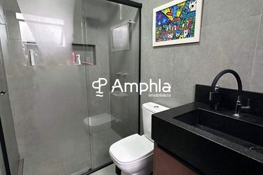 Sobrado &agrave; venda - 130m&sup2; - Recanto Tropical