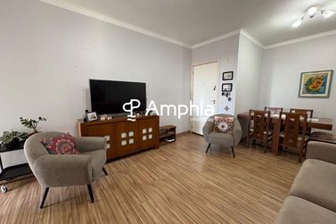 Apartamento &agrave; venda - 85m&sup2; - Centro