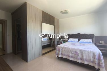 Sobrado &agrave; venda - 240m&sup2; - Recanto Tropical