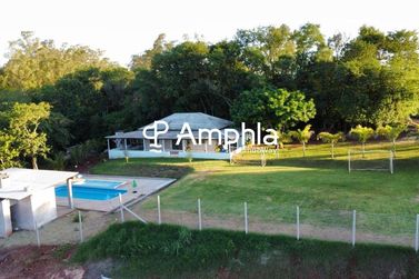 Ch&aacute;cara &agrave; venda - 4000m&sup2; - Centro