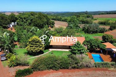 Terreno &agrave; venda - 90m&sup2; - Centro