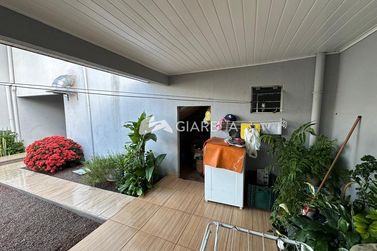 Sobrado &agrave; venda - 279m&sup2; - JARDIM COOPAGRO