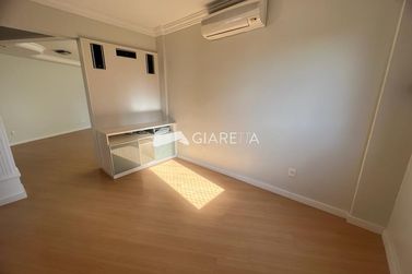 Apartamento &agrave; venda - 234m&sup2; - CENTRO