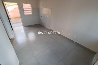 Casa &agrave; venda - 42m&sup2; - VILA PIONEIRO