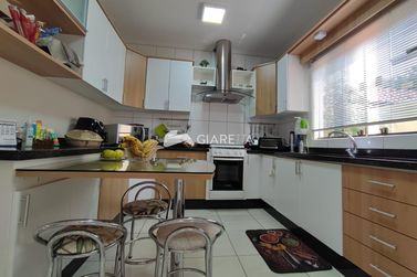 Sobrado &agrave; venda - 135m&sup2; - JARDIM GISELA