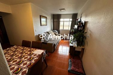 Apartamento &agrave; venda - 74m&sup2; - Centro