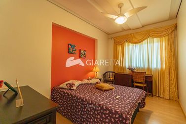 Apartamento &agrave; venda - 197m&sup2; - CENTRO