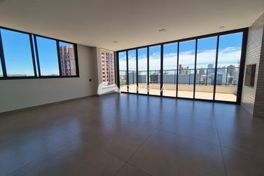 Apartamento &agrave; venda - 175m&sup2; - CENTRO