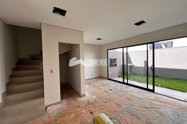 Sobrado &agrave; venda - 121m&sup2; - JARDIM PORTO ALEGRE