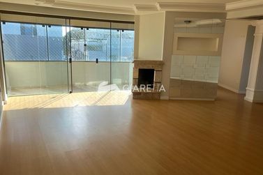 Apartamento &agrave; venda - 234m&sup2; - CENTRO