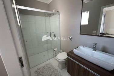 Sobrado &agrave; venda - 251m&sup2; - JARDIM GISELA