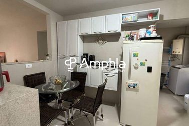 Apartamento &agrave; venda - 93m&sup2; - Centro