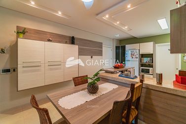 Apartamento &agrave; venda - 197m&sup2; - CENTRO
