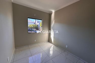 Casa &agrave; venda - 58m&sup2; - JARDIM PINHEIRINHO