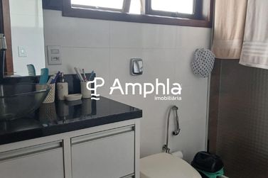 Sobrado &agrave; venda - 250m&sup2; - Recanto Tropical