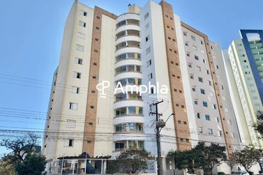 Apartamento &agrave; venda - 107m&sup2; - Centro