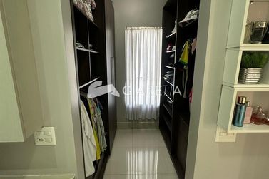 Sobrado &agrave; venda - 251m&sup2; - JARDIM GISELA