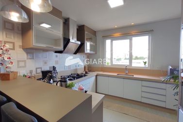 Apartamento &agrave; venda - 147m&sup2; - CENTRO