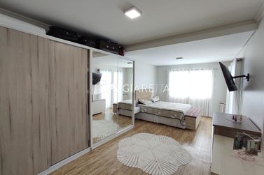 Sobrado &agrave; venda - 225m&sup2; - CENTRO