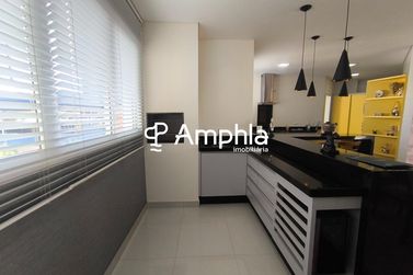 Apartamento &agrave; venda - 230m&sup2; - Centro