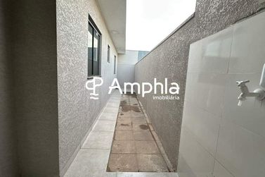 Casa &agrave; venda - 60m&sup2; - Esmeralda