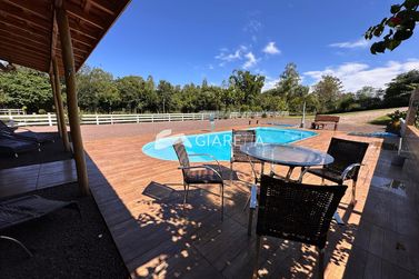 Ch&aacute;cara para alugar - 194m&sup2; - ZONA RURAL